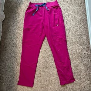 Figs Kade Cargo Scrub Pants in Fuchsia